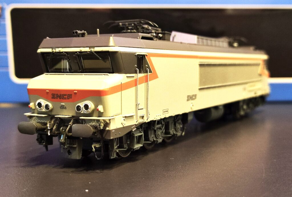 JOUEF HJ2427 Locomotive électrique SNCF CC6568 béton – Les p'tits ...