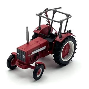 REE CB-182 Tracteur INTERNATIONAL HI 624 avec arceau de sécurité & Lame de coupe pour faucher l’herbe