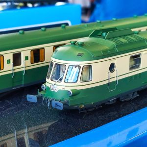 JOUEF HJ2462 Autorail SNCF RGP1 vert et crème